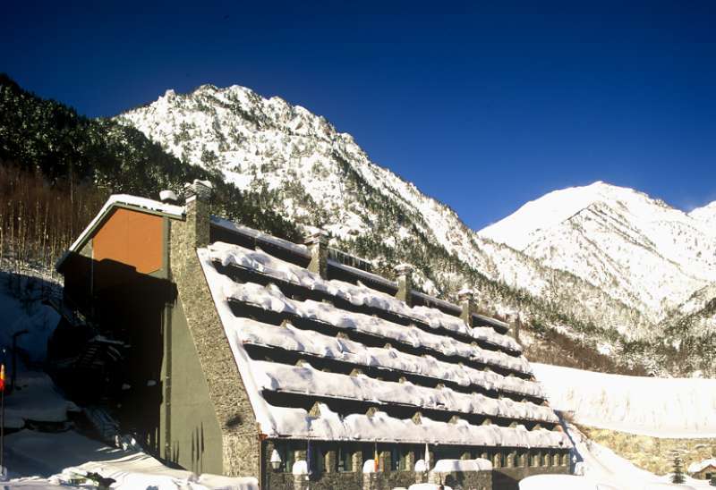 Hotel Atiram Patagonia Arinsal Zewnętrze zdjęcie