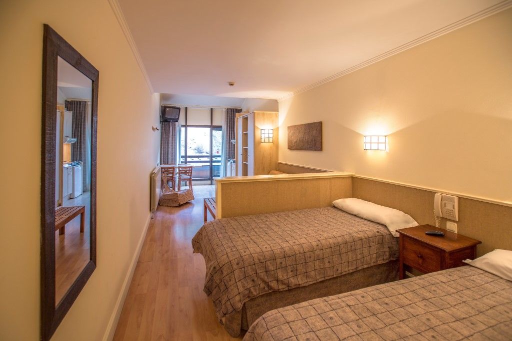 Hotel Atiram Patagonia Arinsal Zewnętrze zdjęcie